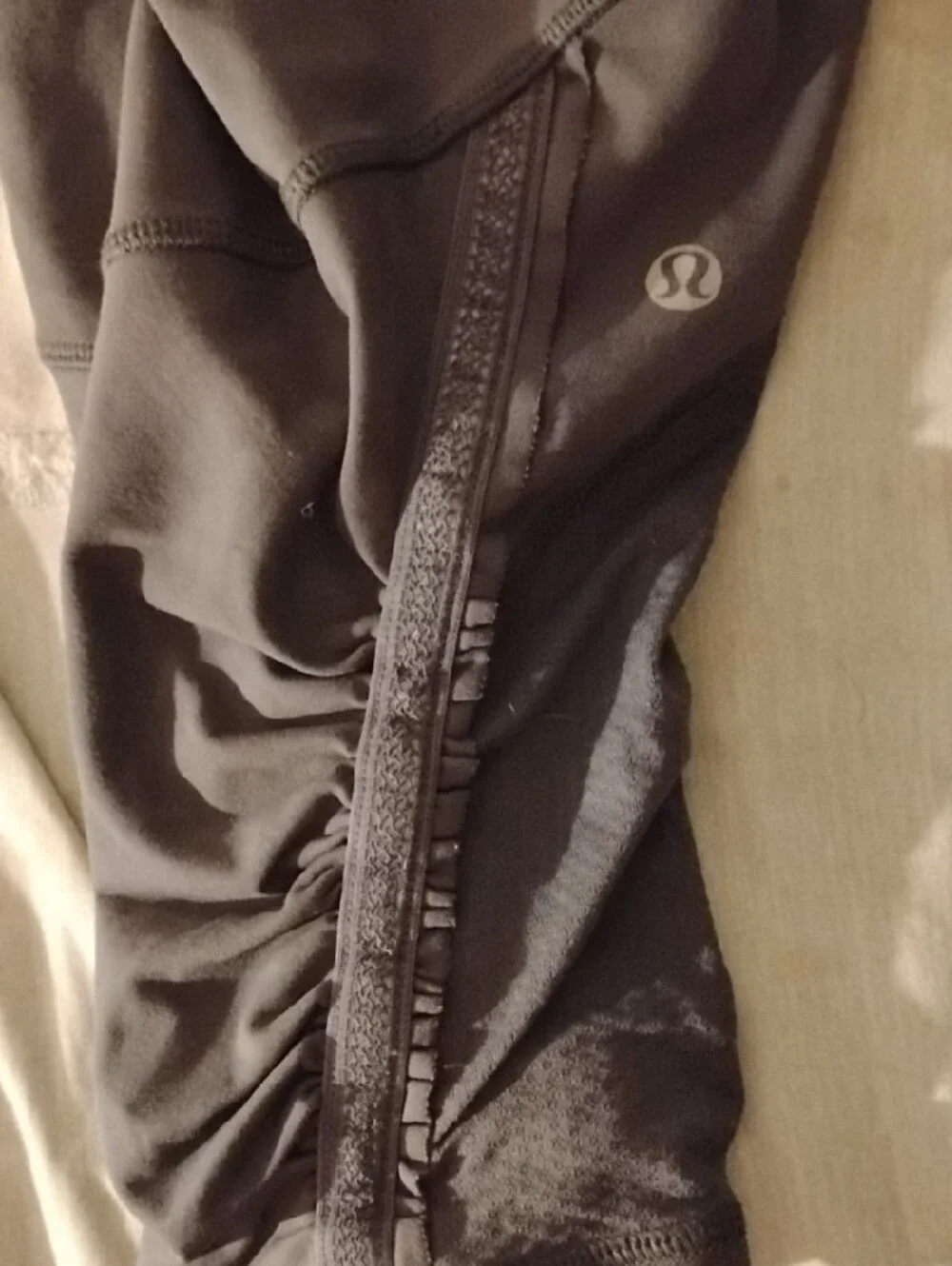lululemon athletica sleek capri